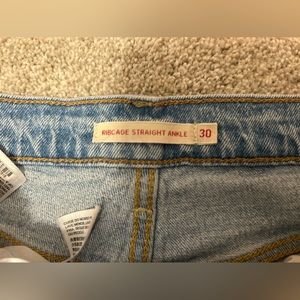 Levi’s Ribcage Straight Jeans